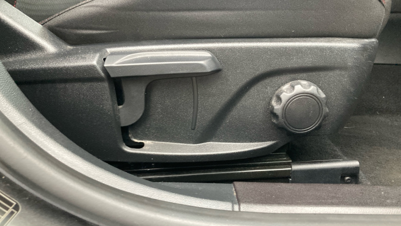 Ford Focus 1.0 EcoBoost Hybrid mHEV 155 ST-Line Edition 5dr Petrol Hatchback